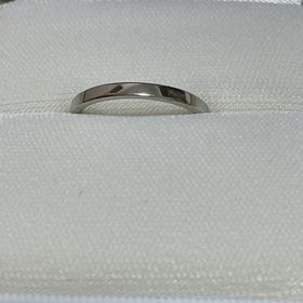 【カオキ　ダイヤモンド専門卸直営店の口コミ】 デザイン。シンプルさ。妻と話し合って決めた。
指輪を決める時からシンプ…
