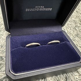 【銀座ダイヤモンドシライシの口コミ】 正面からでなくどこからみてもダイヤモンドが見えるデザインが気にいり、…