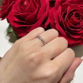 【ラザール ダイヤモンド(LAZARE DIAMOND)の口コミ】 コストパフォーマンスと接客が決め手です。
ダイヤモンドをたくさん使用し…