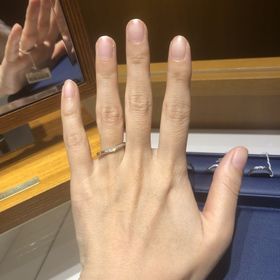 【銀座ダイヤモンドシライシの口コミ】 ブランド等に特にこだわりはなかったため、とにかく自分がときめく指輪を…
