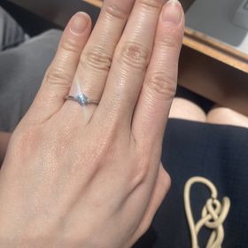 【銀座ダイヤモンドシライシの口コミ】 指輪のデザインはシンプルなイメージがあって来店予約をして来店した。実…