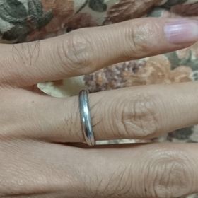 【アイプリモ(I-PRIMO)の口コミ】 奥さんの指輪は、普通につけた場合は豪華な指輪ですが、逆にはめるとシン…