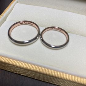 【ケイウノ ブライダル(K.UNO BRIDAL)の口コミ】 シンプルなデザインだけど外したときの意外感が決め手です。
普段は付けて…