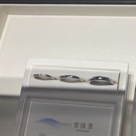 【俄(にわか)の口コミ】 ニワカさんのブランドの中で一番気に入りました。シンプルなデザインを求…