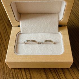 【uchimari(ウチマリ)の口コミ】 デザインと指輪の型を自分たちで決めることができるところに惹かれて決め…