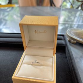 【ケイウノ ブライダル(K.UNO BRIDAL)の口コミ】 シンプルなデザインを探していて、たまたまフォローしているインスタグラ…