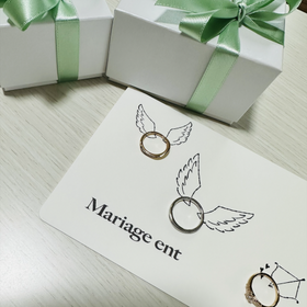 【Mariage ent(マリアージュエント)の口コミ】 ・デザインのお洒落さ、セミオーダーで工夫できることと
他とあまり被らな…