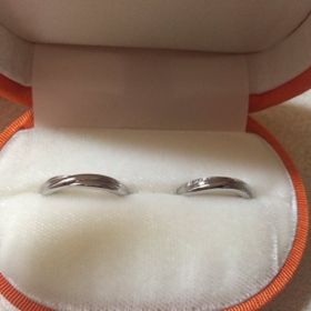 【Filfort(フィルフォート)の口コミ】 決め手はやはりデザインと価格です。クロスしたデザインは夫婦になり、ず…