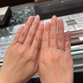 【アイプリモ(I-PRIMO)の口コミ】 ストレートのデザインで、右上がりにダイヤモンドがずらっと並んでいるタ…