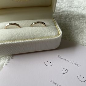 【Honey Bride(ハニーブライド)の口コミ】 Instagramで拝見してて、シンプルかつツートンカラーというデザインに一目…