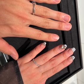 【ティファニー(Tiffany & Co.)の口コミ】 指輪のデザインが細く、指が太めの人でも、指が細長く見えるのがとても良…