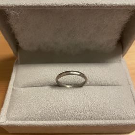 【mina.jewelry(ミナジュエリー)の口コミ】 指輪は自分が気に入ったデザインがあり、購入を決めました。シンプル過ぎ…