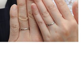 【俄(にわか)の口コミ】 細身でシンプルなものを希望していたこと。
私（花嫁）が京都出身であると…