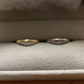 【mina.jewelry(ミナジュエリー)の口コミ】 ・自分たちの手書きのイラストや文字をレーザー刻印できるところ
・普段の…