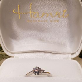 【Hamri(ハムリ)】の口コミ 既存のデザインからも選べますし、フルオーダーも可能です。
今回はダイヤ...