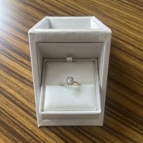 【BIJOUPIKO(ビジュピコ)の口コミ】 エメラルドカットのリングを探していました。他のブランドも色々見たので…