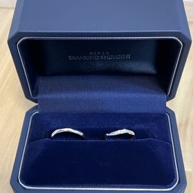 【銀座ダイヤモンドシライシの口コミ】 シンプルすぎず、派手すぎずというちょうどいい結婚指輪を探していました…