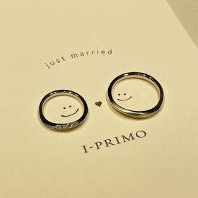 【アイプリモ(I-PRIMO)の口コミ】 【指輪のデザイン】
ウェーブで指が長く綺麗に見えるデザインが欲しかった…
