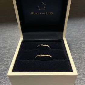 【HOSHI no SUNA 星の砂(ほしのすな)】の口コミ シンプルなデザインですがワンポイントもあり、一目惚れしました。結婚指輪...