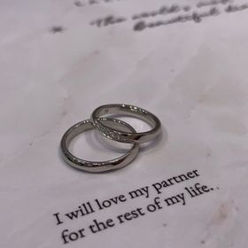 【ラザール ダイヤモンド(LAZARE DIAMOND)の口コミ】 1番の決め手は指輪のデザインが素敵だったためです。
 日常的にはめるもの…