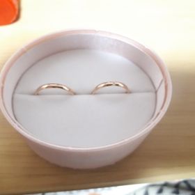 【insembre(インセンブレ)の口コミ】 シンプルで飽きのこないデザイン。装着してつけやすいかなと感じた。たま…