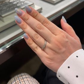 【アイプリモ(I-PRIMO)の口コミ】 半周ダイヤモンドが着いており、キラキラが好きなので、デザインがとても…