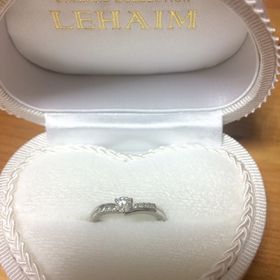 【LEHAIM(レハイム)の口コミ】 なんといってもデザインです。私の年齢では立て爪のデザインは似合わない…