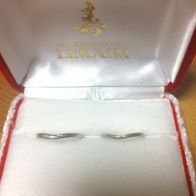【LEHAIM(レハイム)の口コミ】 すっきり見えるデザインで、切り替えがポイントになっています。この結婚…