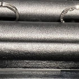 【エクセルコダイヤモンド(EXELCO DIAMOND)の口コミ】 周りとデザインが被らなく、独特なのが決めてでした。裏表のデザインが全…