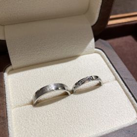 【TANZO.(鍛造指輪)の口コミ】 任意の形、幅、デザインなどを指定出来るので、既製品では無いような指輪…