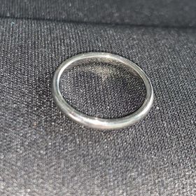 【銀座ダイヤモンドシライシの口コミ】 予算内の値段かつ、シンプルなデザインで飽きずにつけ続けていけると感じ…