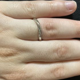 【GALA JEWELRY(ガラジュエリー)の口コミ】 婚約指輪を買った所でもありますが、スタッフの方1人ひとりの接客もこちら…