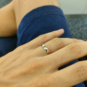 【BIJOUPIKO(ビジュピコ)の口コミ】 指輪の素材はプラチナとピンクゴールドでどちらにするかずっと悩んでいた…