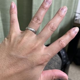 【FISCHER x garden(フィッシャー×ガーデン)の口コミ】 指輪の決め手はやはり、付け心地に限ると思います。その他、シンプルなデ…