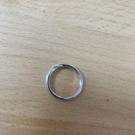 【エクセルコダイヤモンド(EXELCO DIAMOND)の口コミ】 こちらの指輪の決め手となったのはシンプルなデザインです。シンプルであ…