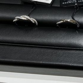 【ラザール ダイヤモンド(LAZARE DIAMOND)の口コミ】 こちらのデザインにひかれて来店したこともありましたが、ダイヤモンドが…