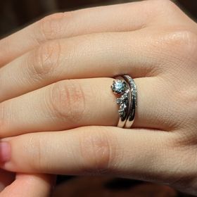 【TOMOE(トモエ)の口コミ】 デザインと指にフィットするか。
デザインがとても斬新で、他のブランドで…