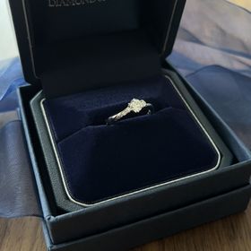 【銀座ダイヤモンドシライシの口コミ】 これからの2人の航海を明るく照らしてくれるように、という指輪に込められ…