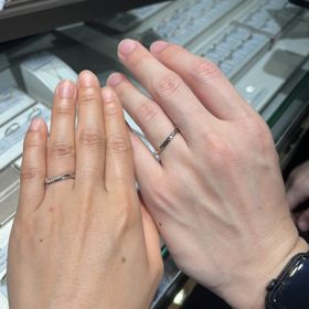 【アイプリモ(I-PRIMO)の口コミ】 【ペルセウス、プラチナ、カーブデザイン】
こちらの指輪は上から（自分か…