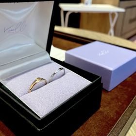 【VANillA(ヴァニラ)の口コミ】 一目見て、ありそうでなかったデザインに出会えた！と思えた指輪だったか…