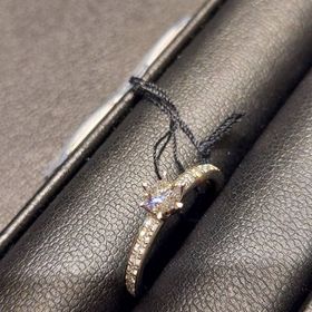 【エクセルコダイヤモンド(EXELCO DIAMOND)の口コミ】 色んなデザインがあり、気に入ったデザインが見つかりました。枠組みも太…