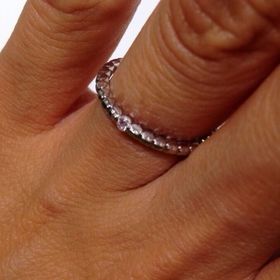 【STAR JEWELRY(スタージュエリー)の口コミ】 たくさんのデザインが会って迷いましたが、最終的には可愛らしいものを彼…