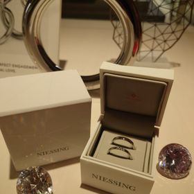 【NIESSING(ニーシング)の口コミ】 これまで知らなかったブランドでしたが、シンプルなデザインと技術力に惹…