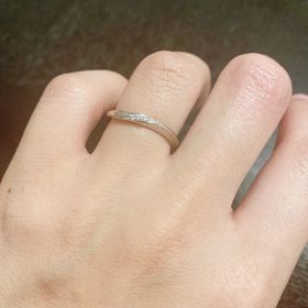 【ケイウノ ブライダル(K.UNO BRIDAL)の口コミ】 比較的低価格帯なのが嬉しいポイントでした。特に男性のものの細めのデザ…