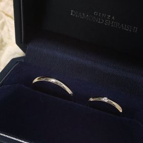 【銀座ダイヤモンドシライシの口コミ】 まず一つ目はデザインです。そして二つ目はサイズ感です。最後に着け心地…