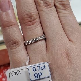 【LEHAIM(レハイム)】の口コミ ひねりのない、王道のデザインが好きな方にはお得だし、ダイヤも綺麗でおす...