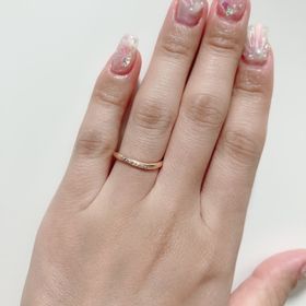 【THE KISS(ザ・キッス)の口コミ】 指があまり細くない上に色黒なので、肌なじみのいいカラーで、指が綺麗に…