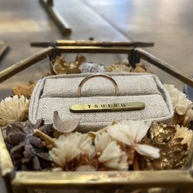 【ついぶ工房の口コミ】 日常使いも出来るように、指輪は細めのものにしました。また結婚指輪と重…