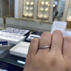 【アイプリモ(I-PRIMO)の口コミ】 アイプリモのルキナという指輪を試着させていただきました。
指の形や手の…