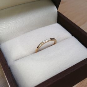 【ENUOVE(イノーヴェ)の口コミ】 手が小さく指が短いため、付けていて目立ちにくいデザインのものを探しま…